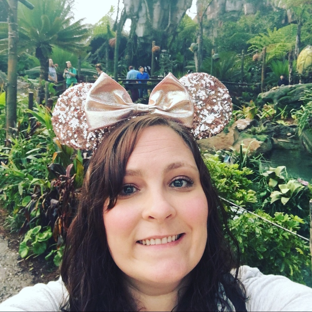 Meet your Posher, Hilary